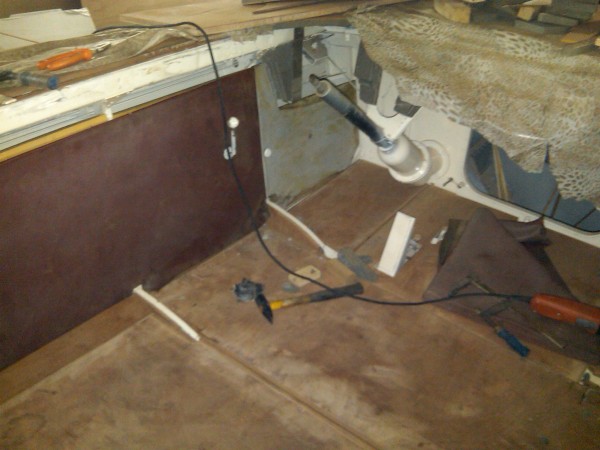 IMG00146-20100901-0431.jpg (671.87 KiB) Viewed 471582 times The original aluminium side plates will be used again with their fixing bolts. The covers here are still the old ones for trying and fitting.