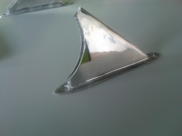 IMG00210-20110714-1814.jpg (388.36 KiB) Viewed 336329 times Shark-fin design